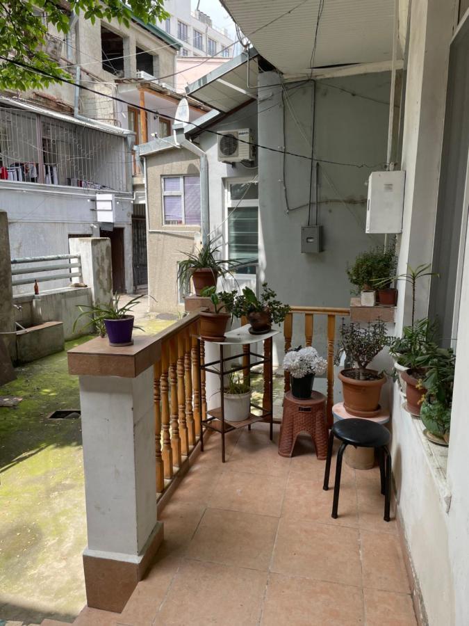 Leila Apartment